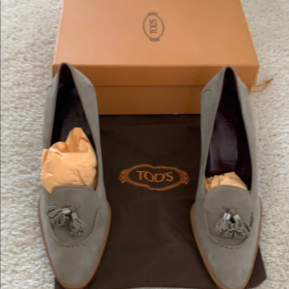 Tod’s high heel Tassel Loafers